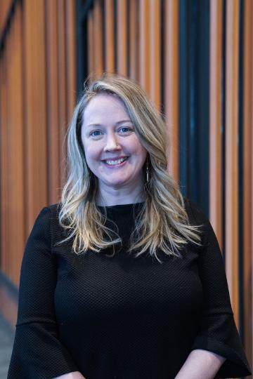 Anne Doepner Headshot