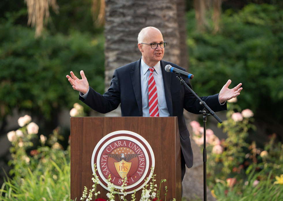 Dean Michael J. Kaufman addresses the incoming class at Santa Clara Law's convocation